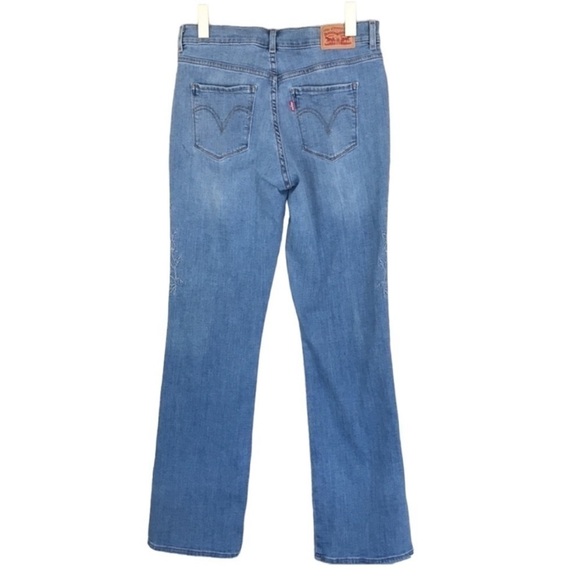 Levi’s Classic Bootcut Floral Embroidered Detail Denim Jeans - Picture 7 of 15